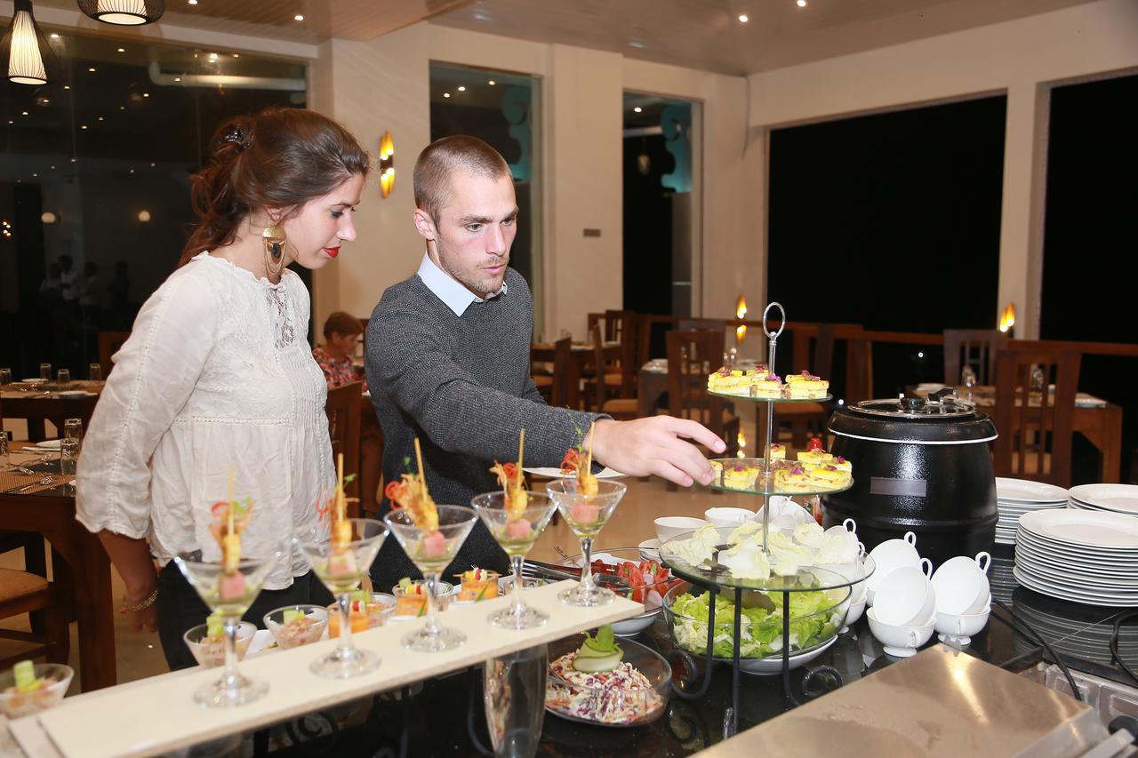 קנדי Rivendell Hotel מראה חיצוני תמונה